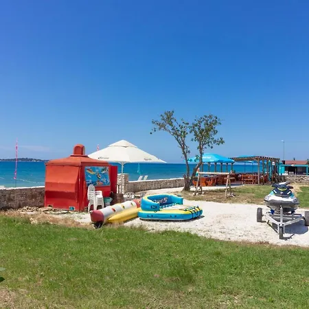 Charming Petroro With Pool, 900m From The * Peroj