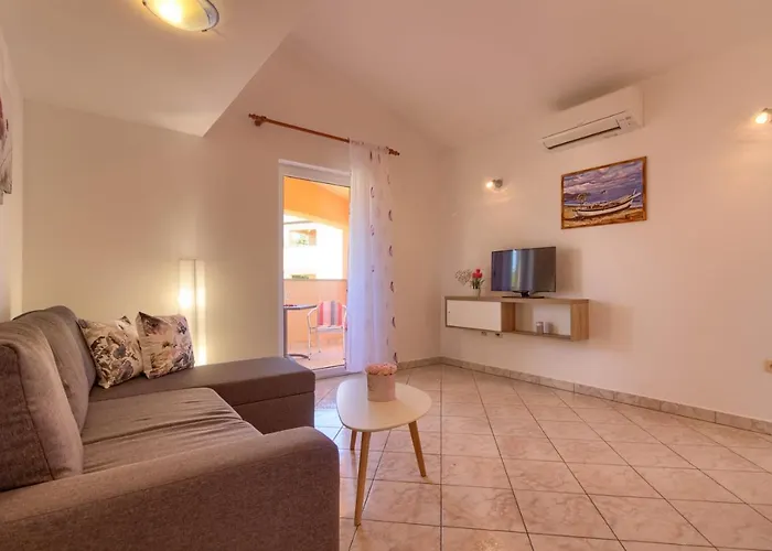 Charming Petroro With Pool, 900m From The Βίλα