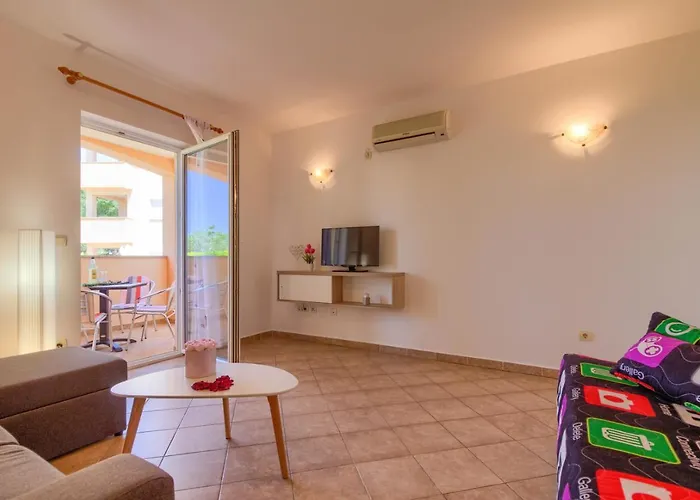 Charming Petroro With Pool, 900m From The Βίλα *