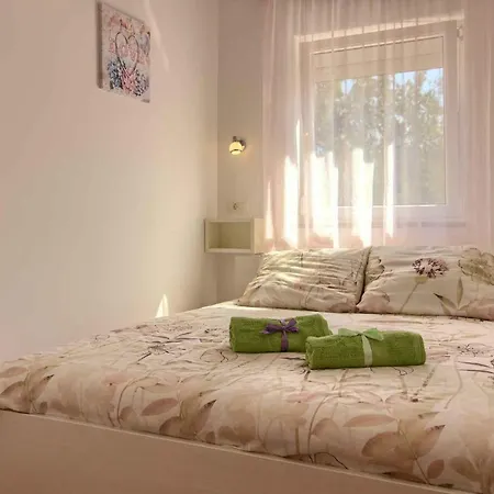 Charming Petroro With Pool, 900m From The