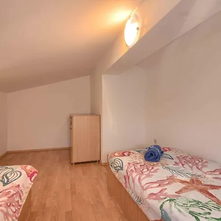 Villa Charming Petroro With Pool, 900m From The