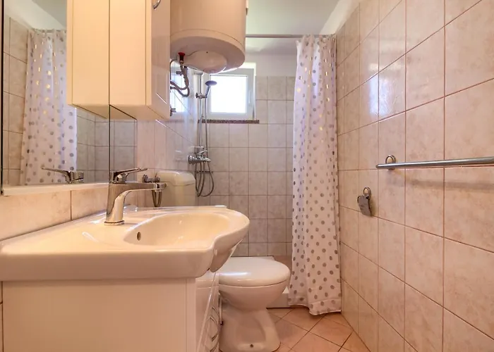 Charming Petroro With Pool, 900m From The * 佩罗杰