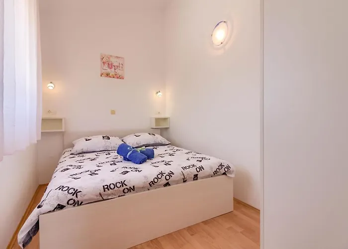 Charming Petroro With Pool, 900m From The *