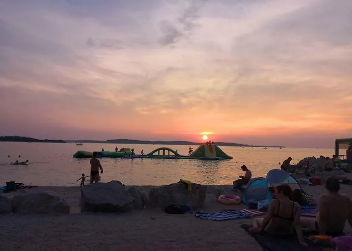 别墅 Charming Petroro With Pool, 900m From The